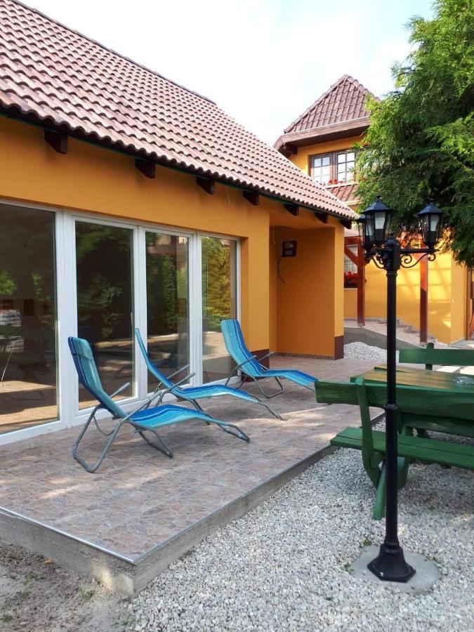 Gala Panzio Hotell Simontornya Eksteriør bilde